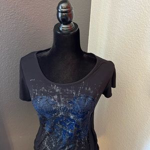 Harley Davidson Tee size L.  With metal skull embellishment.